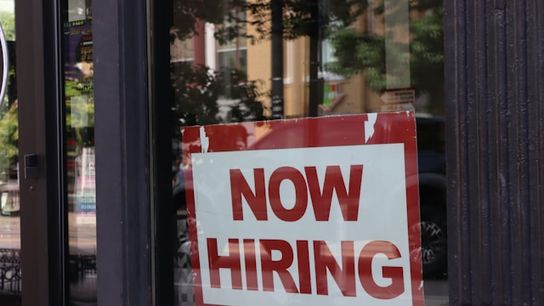 Maine’s Minimum Wage Will Rise to $15.10 on January 1, 2026 (featured)