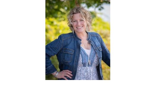 Danielle Sette- Lighthouse Real Estate Group (realtors)