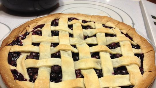 Maine’s Official State Pie: A Slice of Tradition and a National Obsession (Live in Maine )