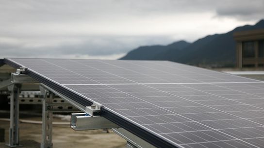Maine Plans 30,000 Clean Energy Workers by 2030 (Work in Maine)